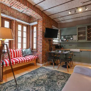 galadoo-suites-1st-floor.istanbul-turkeyhotels.com/